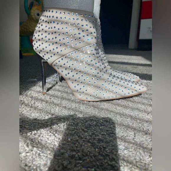 Steve Madden Primerra Booties - Picture 13 of 15